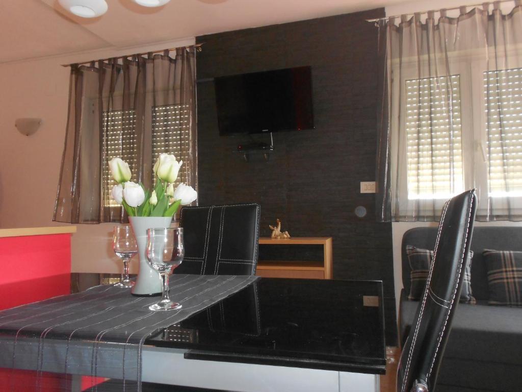 Palladium City Center Apartments ماكارسكا الغرفة الصورة